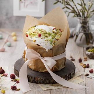 Кулич с фисташкой