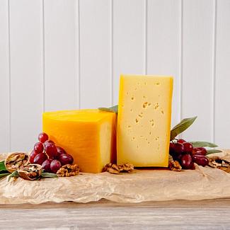 Сыр Монтазио коровий выдержанный