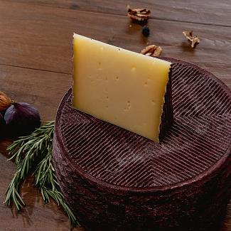 Сыр Альпийский коровий Гжельское Подворье