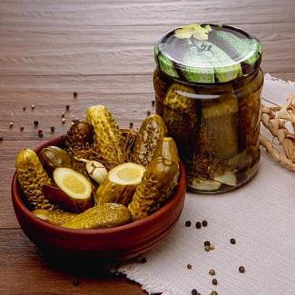 Маринованные огурцы