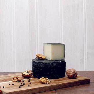 Сыр Качотта козий Гжельское Подворье с пажитником (1шт)