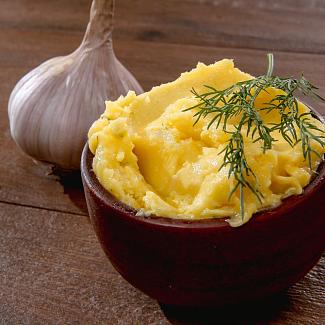 Масло сливочное с зеленью и чесноком 200гр