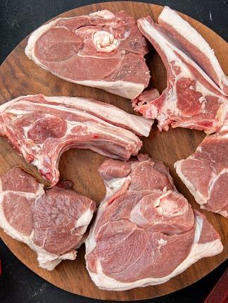 У нас появилось домашнее, парное мясо.